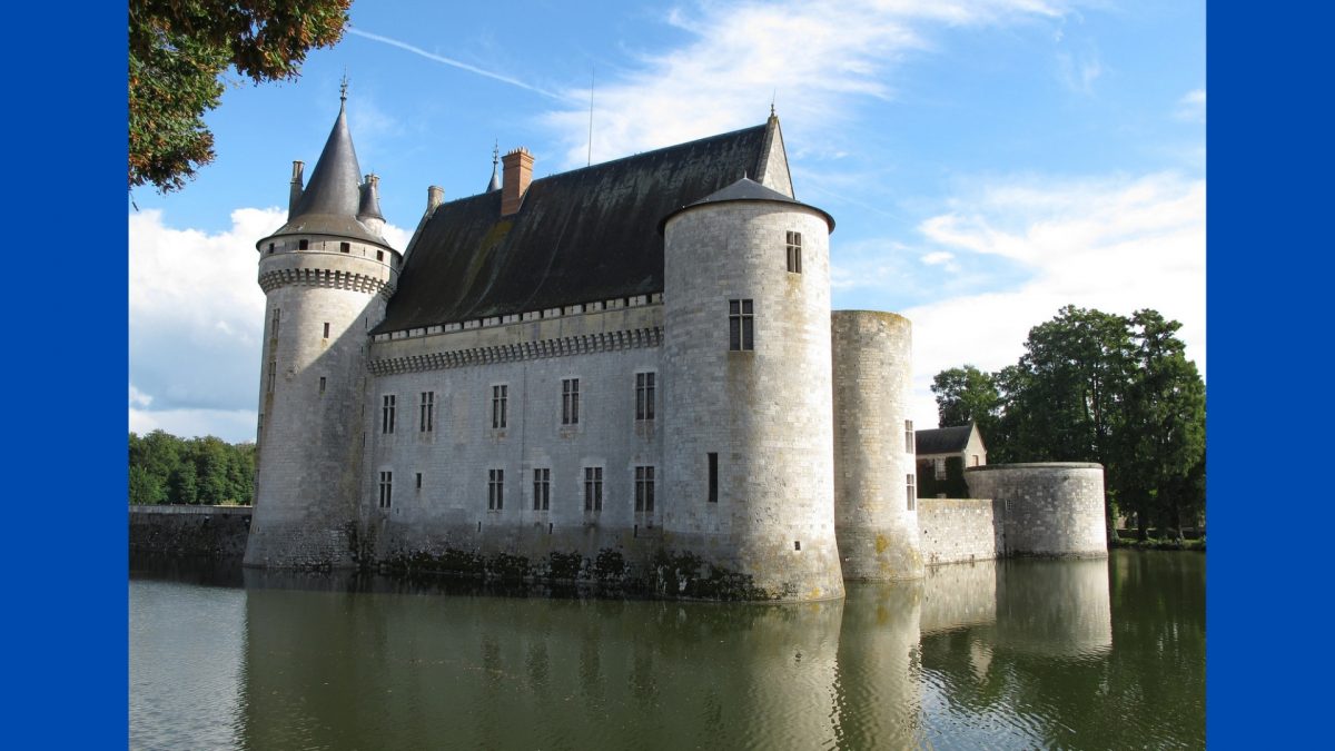 Chateau Sully article 4 1200x675 - Un joyau médiéval qui a vaincu les assauts de la Révolution
