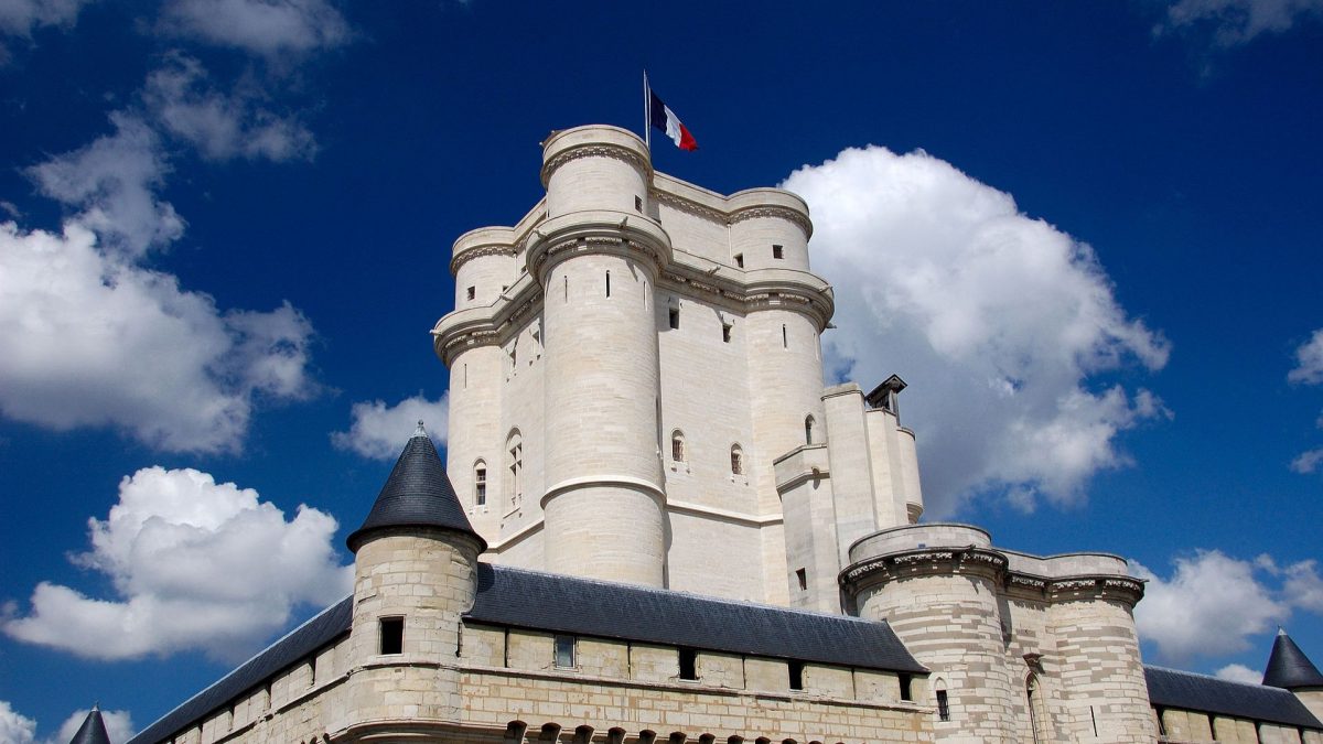 donjon 1200x675 - Vincennes, château d'un saint roi, plein d'enseignements historiques