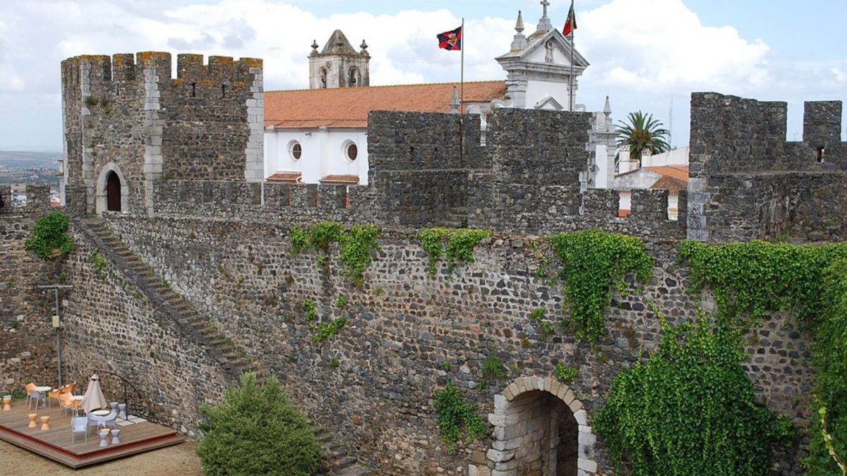 chateau portugal 2 1200x675 - BEJA : un château exigeant, affectueux et sacré
